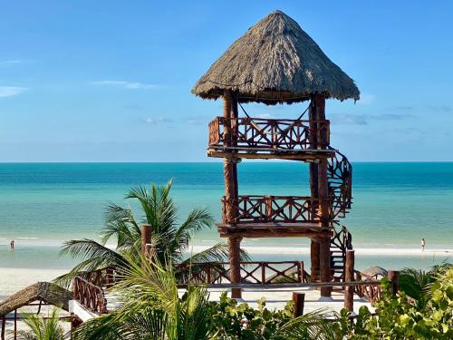 Escape To Palapas Del Sol Holbox – Paradise At Your Fingertips!